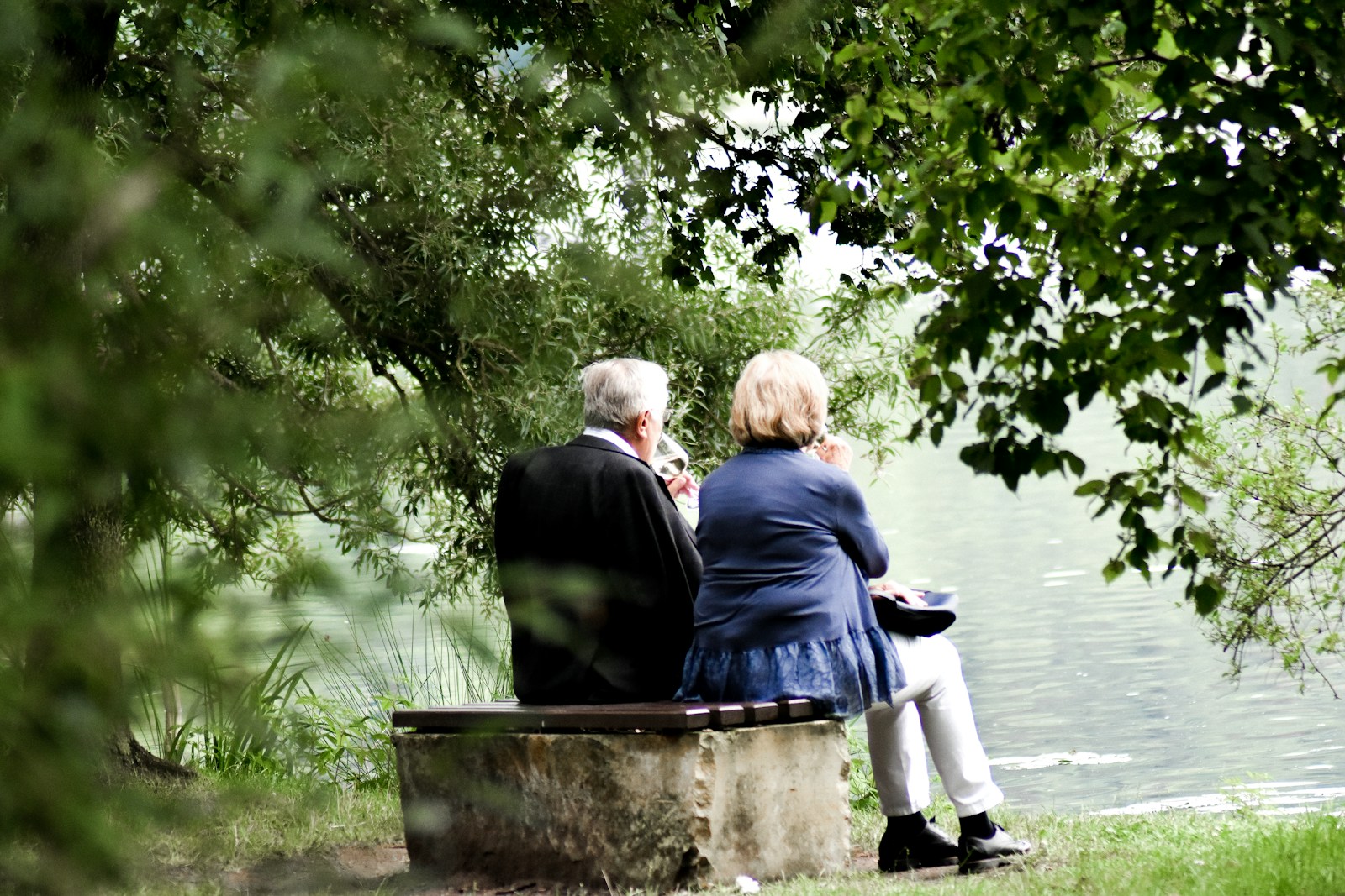 Liebe im Alter: Eine wunderschöne Reise der Herzen